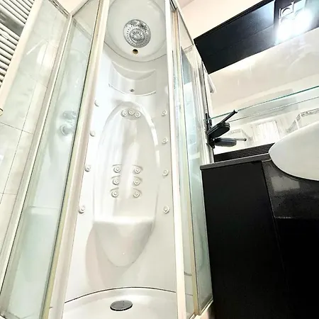 Zar 3 Apartment Trieste